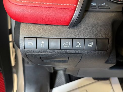 Used 2021 Toyota Camry XSE image 16