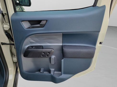 New 2025 Ford Maverick XL w/ Equipment Group 102A image 23