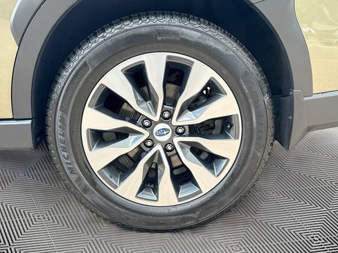 Used 2023 Subaru Outback Touring XT w/ Popular Package #2 AWD/4WD image 30