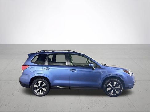 Used 2017 Subaru Forester 2.5i Limited w/ Popular Package #2 AWD/4WD image 5