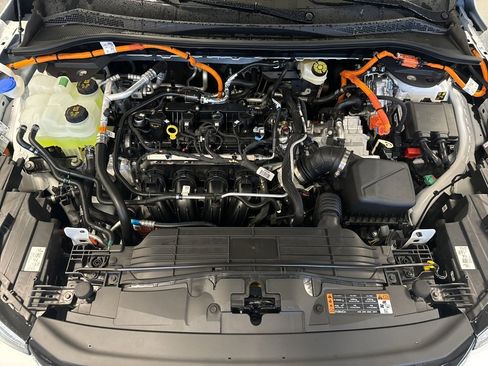 New 2025 Ford Escape SE w/ PHEV Premium Package image 7