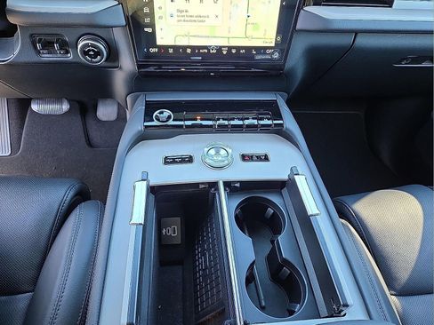 New 2026 Lincoln Navigator L Reserve w/ Jet Appearance Package AWD/4WD image 25