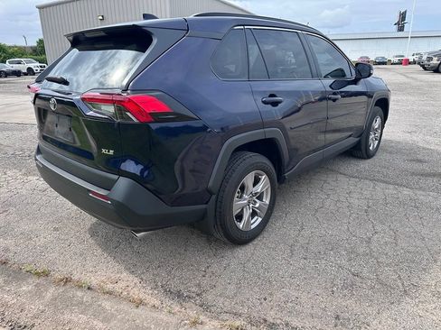 Used 2024 Toyota RAV4 XLE w/ Convenience Package FWD image 5