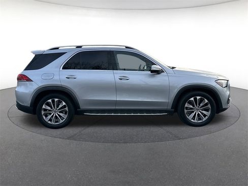 Used 2022 Mercedes-Benz GLE 350 4MATIC w/ Premium Package image 6