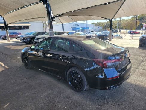 Used 2025 Honda Civic Sport image 11