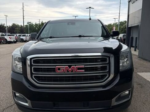 Used 2017 GMC Yukon SLE w/ Convenience Package AWD/4WD image 2