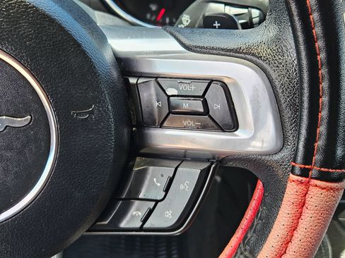 Used 2015 Ford Mustang GT Premium RWD image 18