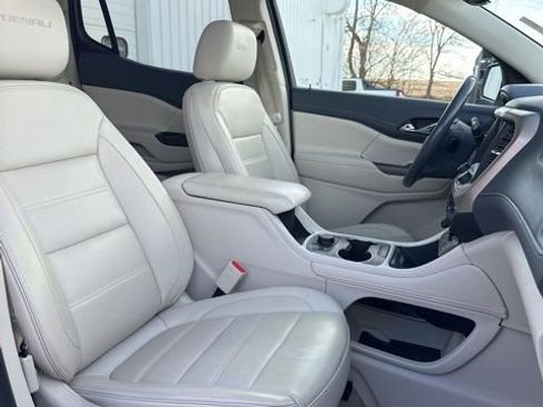 Used 2020 GMC Acadia Denali w/ Technology Package image 43