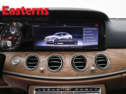 Used 2018 Mercedes-Benz E 300 4MATIC image 12