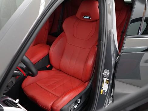 Used 2025 BMW XM image 33