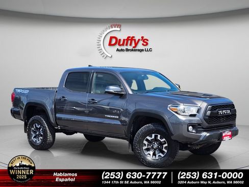 Used 2016 Toyota Tacoma TRD Off-Road AWD/4WD image 1