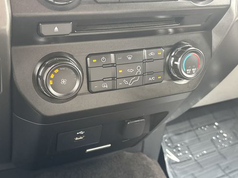 Used 2018 Ford F250 XLT AWD/4WD image 22