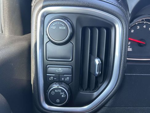 Used 2021 Chevrolet Silverado 1500 LT RWD image 19