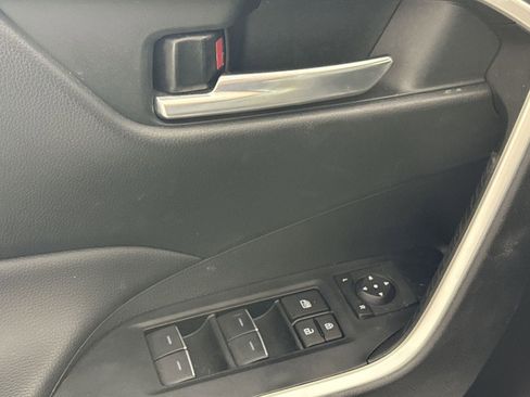 Used 2024 Toyota RAV4 XLE w/ Convenience Package FWD image 13