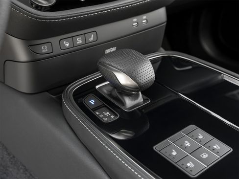 Used 2024 Lexus LS 500 RWD image 26