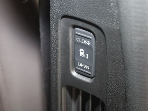 Used 2019 Honda Odyssey Elite image 15