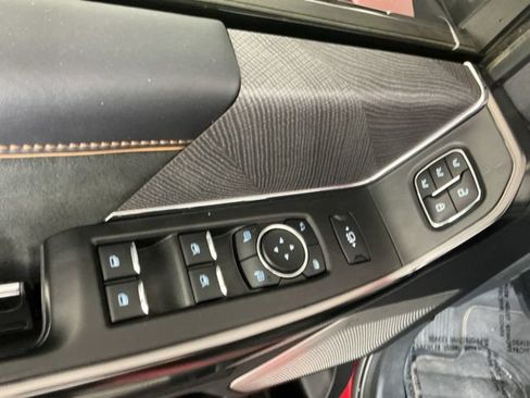 Used 2024 Ford F350 Platinum AWD/4WD image 19