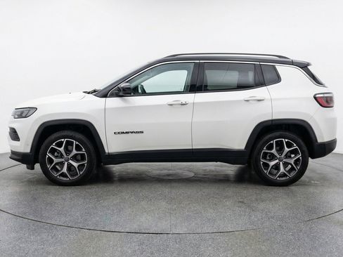 Used 2025 Jeep Compass Limited AWD/4WD image 5