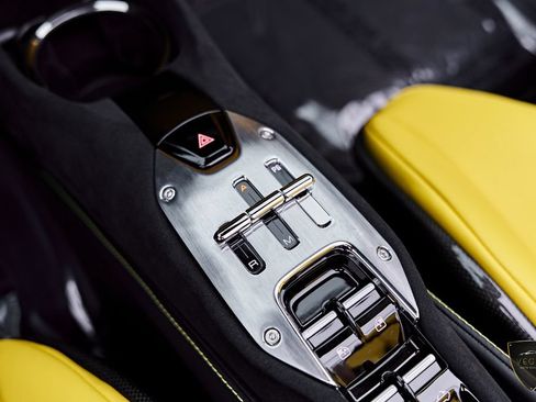 Used 2024 Ferrari SF90 Spider AWD/4WD image 78