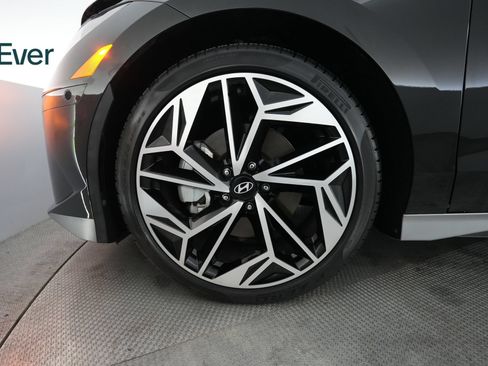 Used 2024 Hyundai Ioniq 6 Limited RWD image 19