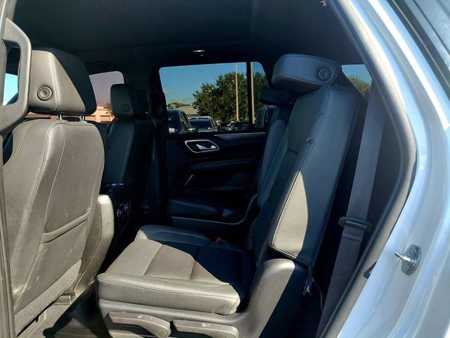 Used 2022 Chevrolet Tahoe Z71 w/ Z71 Off-Road Package AWD/4WD image 16