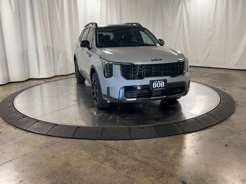 New 2025 Kia Sorento SX image 3