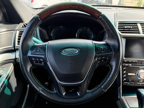 Used 2016 Ford Explorer Platinum AWD/4WD image 24