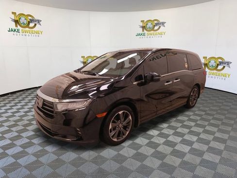 Used 2023 Honda Odyssey Elite image 4