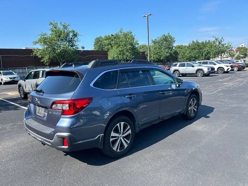 Used 2018 Subaru Outback 2.5i Limited AWD/4WD image 3