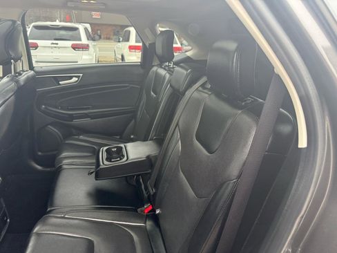 Used 2019 Ford Edge Titanium w/ Equipment Group 301A image 34