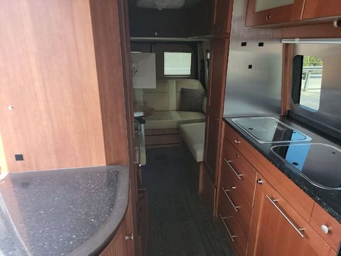 Used 2017 Mercedes-Benz Sprinter 3500 image 7