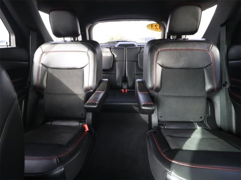 Used 2023 Ford Explorer ST-Line w/ Class IV Trailer Tow Package image 8