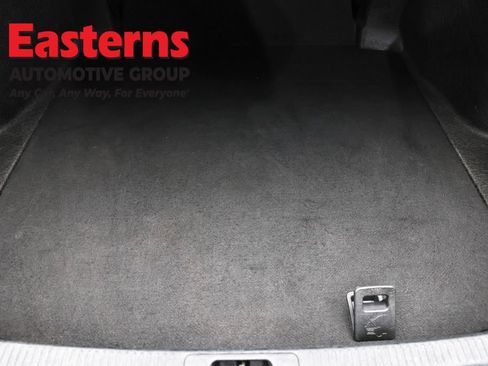 Used 2023 Toyota Camry SE FWD image 9