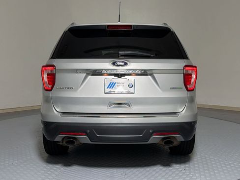 Used 2018 Ford Explorer Limited FWD image 10