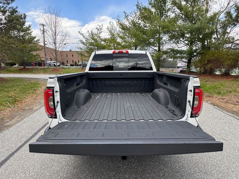 Used 2017 GMC Sierra 1500 Denali w/ Denali Ultimate Package AWD/4WD image 24