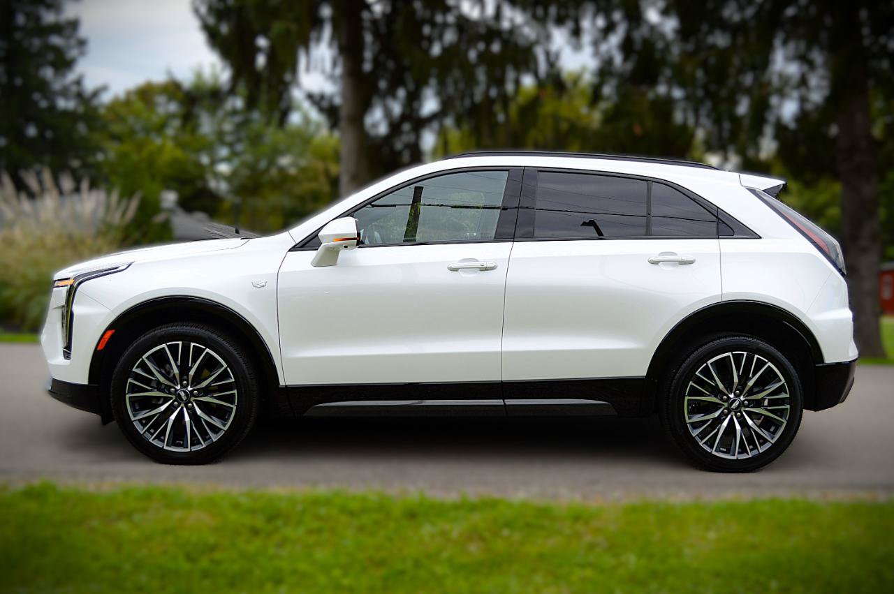 Used 2025 Cadillac XT4 Sport AWD/4WD image 8