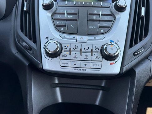 Used 2015 Chevrolet Equinox LT w/ Driver Convenience Package FWD image 15