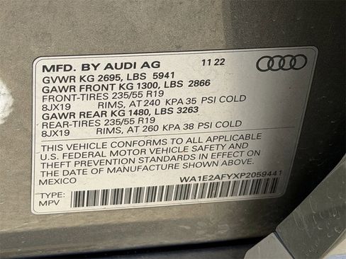 Used 2023 Audi Q5 e Premium Plus w/ Premium Plus Package image 29