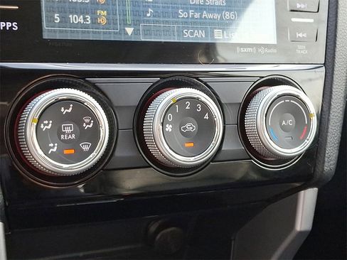 Used 2016 Subaru Forester 2.0XT Premium image 17