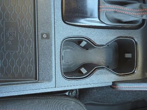 Used 2022 Nissan Frontier PRO-4X image 10