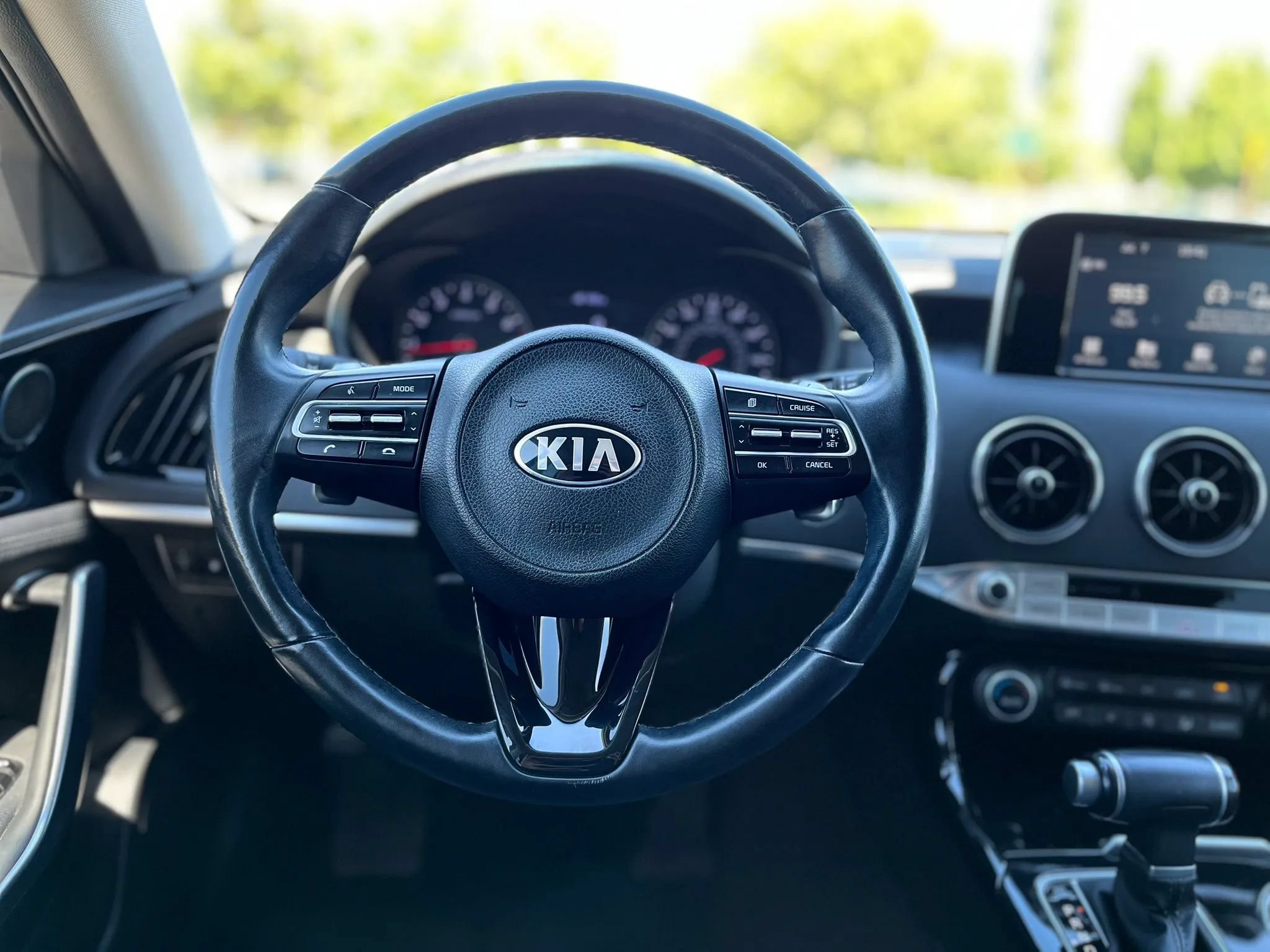 Used 2018 Kia Stinger RWD image 15