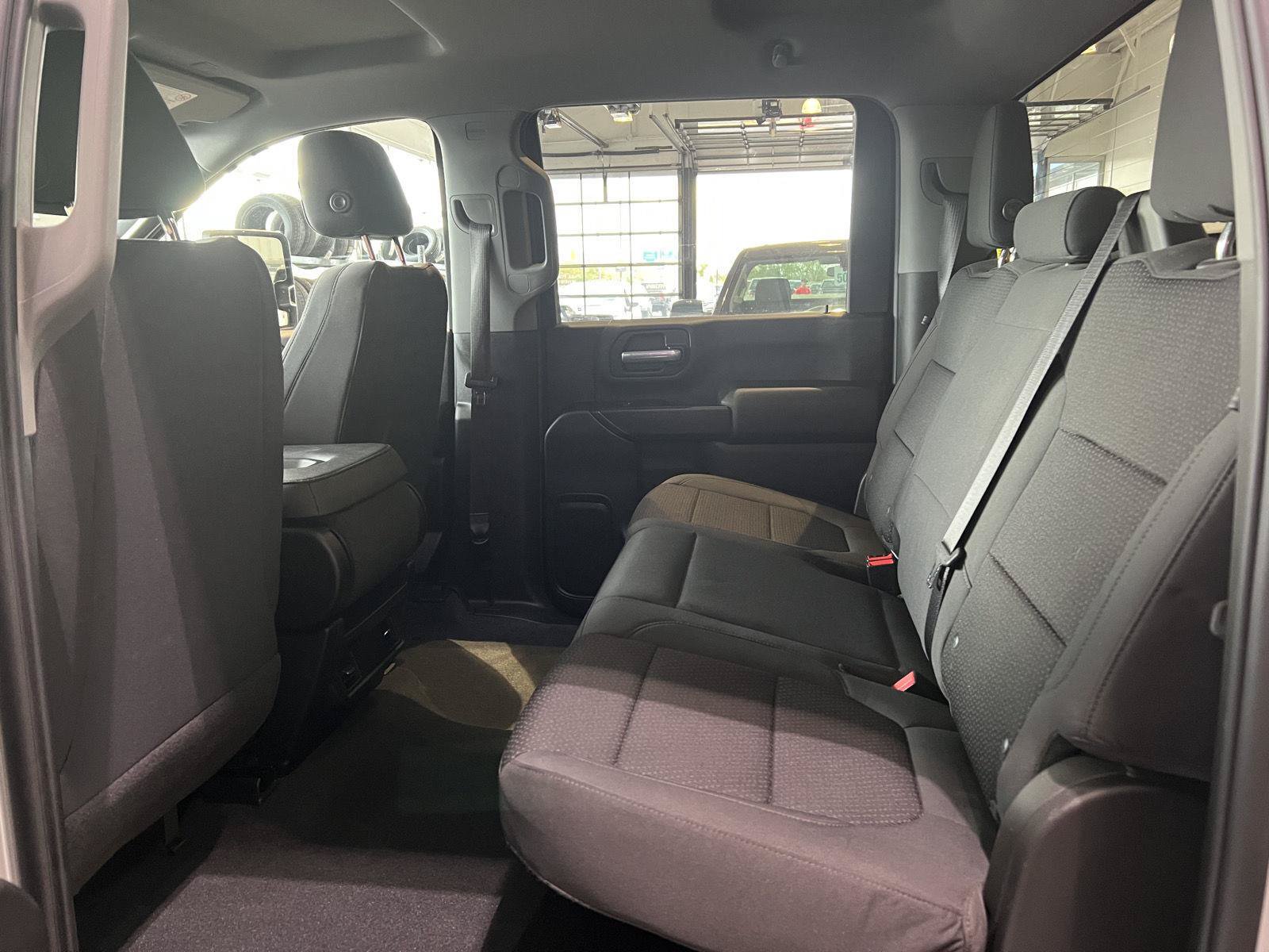 Used 2021 Chevrolet Silverado 2500 Custom w/ Custom Value Package AWD/4WD image 17