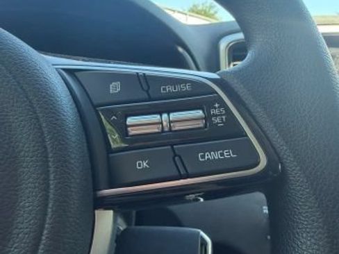Used 2022 Kia Sportage LX FWD image 12