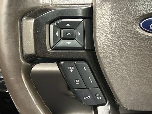 Used 2018 Ford Expedition Limited w/ Equipment Group 302A AWD/4WD image 34