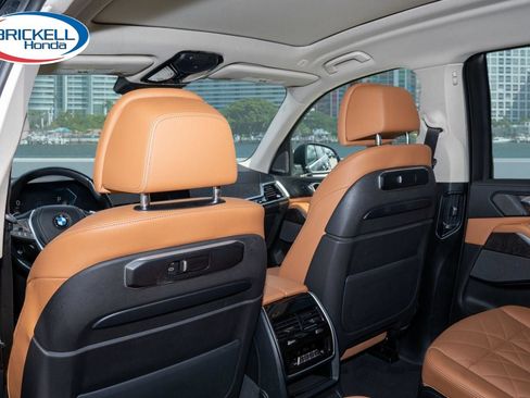 Used 2024 BMW X7 xDrive40i w/ Premium Package AWD/4WD image 20
