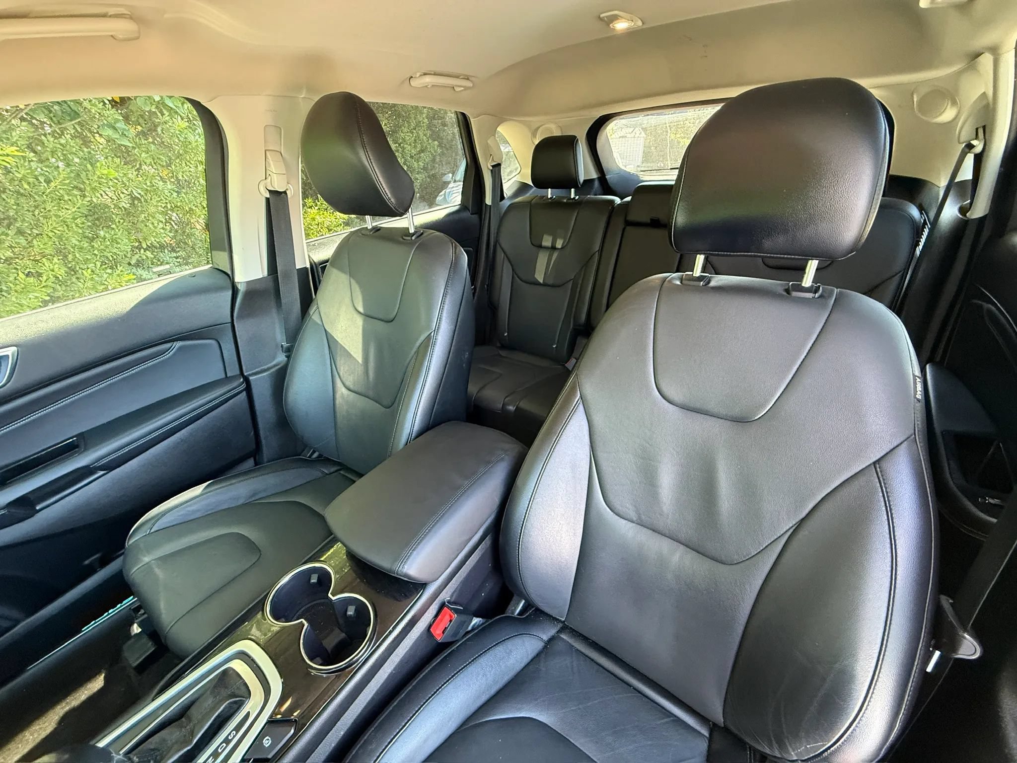 Used 2018 Ford Edge Titanium FWD image 35