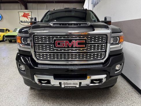 Used 2018 GMC Sierra 3500 Denali w/ Duramax Plus Package image 44