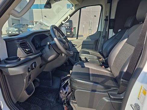 New 2025 Ford Transit 250 148 Medium Roof w/ Load Area Protection Package RWD image 3