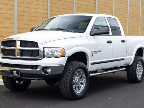 Used 2005 Dodge Ram 2500 Truck SLT w/ Quad Cab Big Horn Value Group image 7