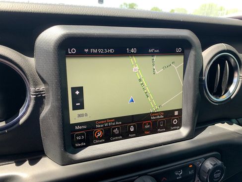 Used 2021 Jeep Wrangler Unlimited Sahara w/ Uconnect 4C Nav & Sound Group AWD/4WD image 22
